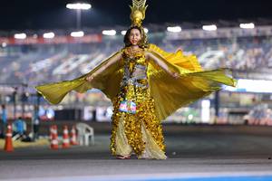 BIB: 120
                            <button type="button" onclick="openModal(22861494)" class="btn btn-primary btn-sm float-right btn-popup" data-toggle="modal" data-target=".modal-high-quality">
                        <i class="fas fa-shopping-cart"></i> Add to Cart
                    </button>
                                            <button type="button" onclick="isThisMe(22861494, true)" class="btn btn-success btn-sm float-right btn-popup btn-isme hidden" data-toggle="tooltip" data-placement="bottom" title="นี่คือรูปของคุณใช่ไหม คลิกที่นี่เพื่อเอาเข้าอัลบั้ม">
                        <i class="fas fa-plus"></i> Add to album
                    </button>
                    <button type="button" onclick="isThisMe(22861494, false)" class="btn btn-warning btn-sm float-right btn-popup btn-isnotme hidden">
                        <i class="fas fa-ban"></i> Remove from album
                    </button>